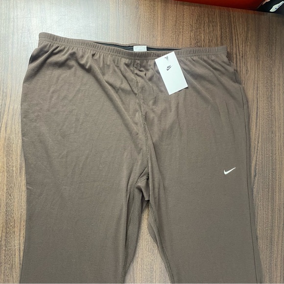 Nike Tight Fit Mid Rise Full Length Pants FV8000-237 Brown Woman’s Sz 2X - Picture 3 of 7